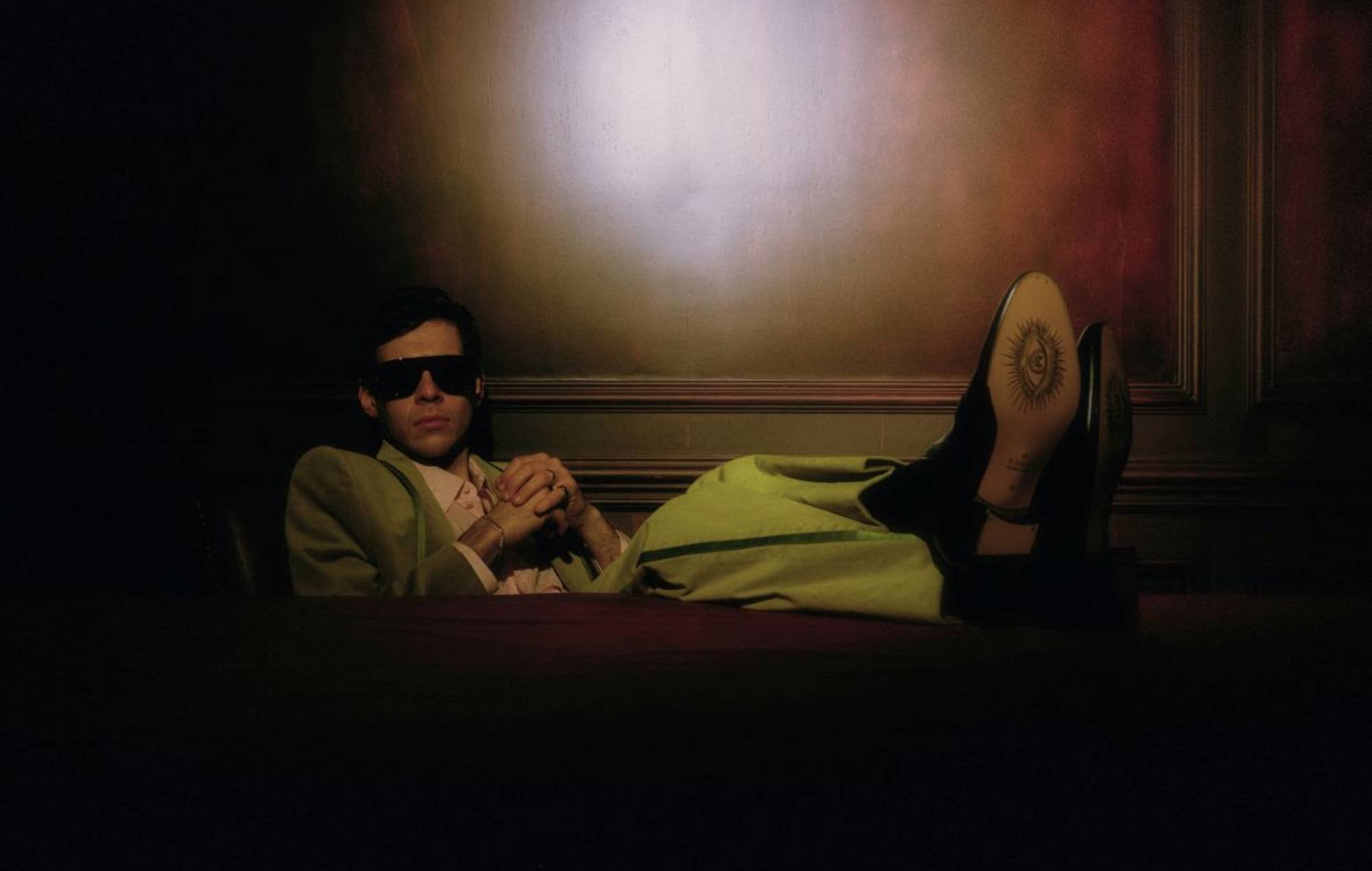 shock machine, album eponyme, the klaxons, james righton, lost in the mystery