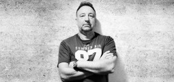 Peter Hook & The Light