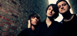 Trampolene