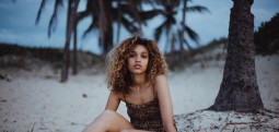 Izzy Bizu