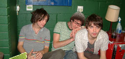 Single et album pour The Caves