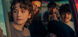 Un single et un premier album pour Low Girl