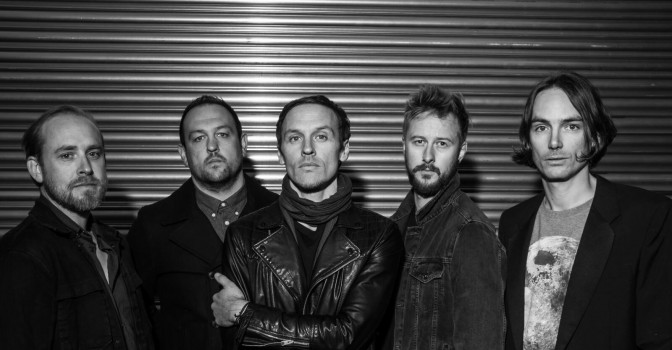 Un single et un EP pour Vex Red