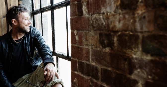 Damon Albarn, Grian Chatten et Kae Tempest en trio pour War Child