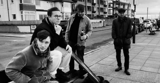 By The Sea de retour avec un single inédit