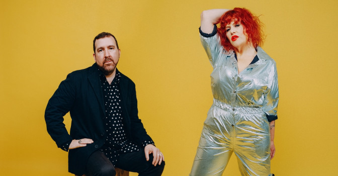 Un nouveau titre de HARD FEELINGS en écoute