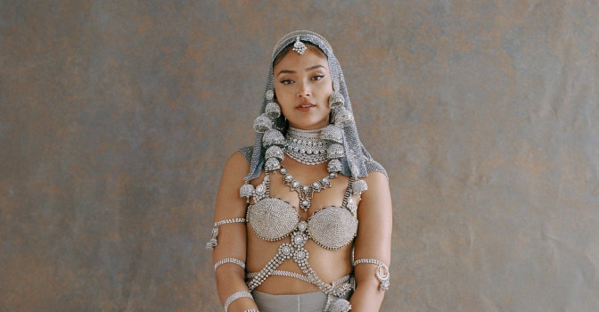 Joy Crookes repousse sa tournée en Europe