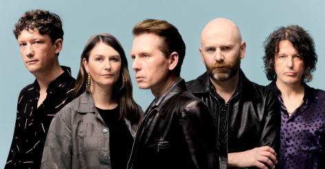 Une collaboration avec Pip Blom pour Alex Kapranos