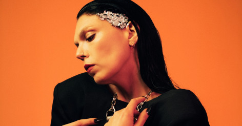 Un label et un inédit pour A.A. Williams