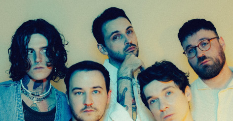 Une date à Paris pour Casey